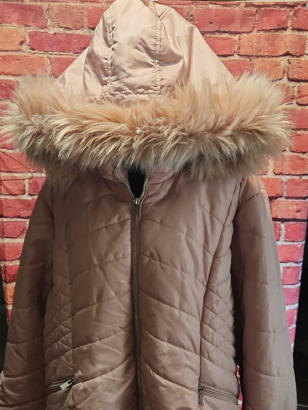 Women's Quilted Hooded Puffer Jacket with Faux-Fur Trim - Blush